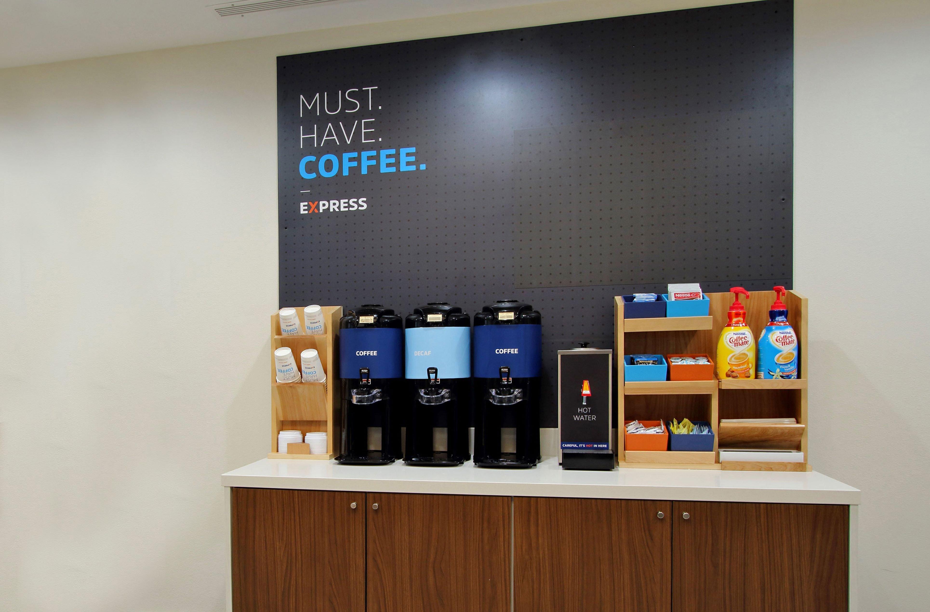 Express Angeles Lax Airport By Ihg Hotel 3*